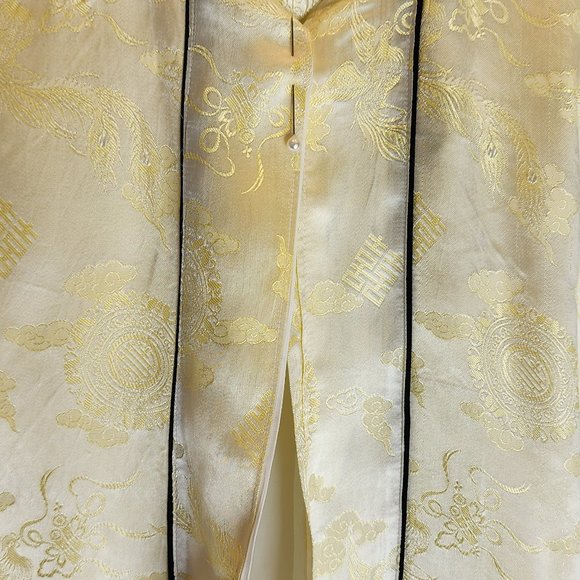 Vintage-Made Child's Japanese Sleep Set Yellow Silk - Picture 10 of 10